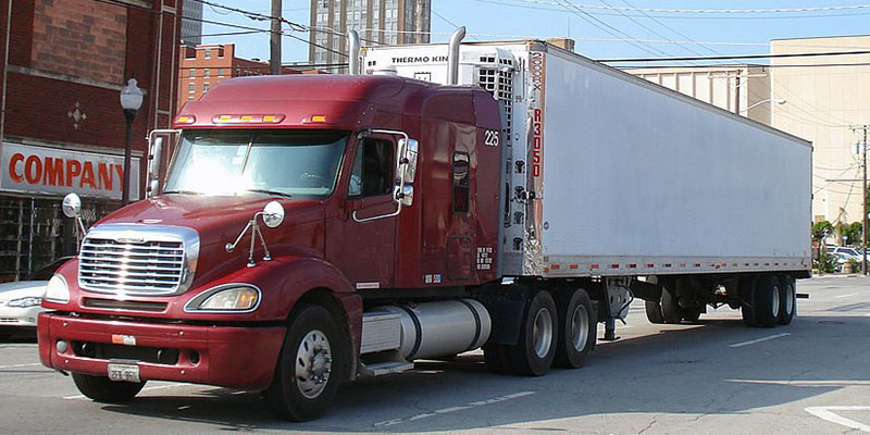 semi truck in the city