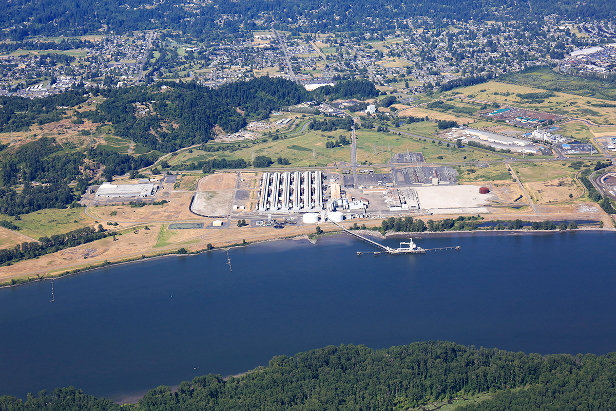 From the Oregon side of the Columbia River looking north at the Reynolds Metals site in Longview Washington.