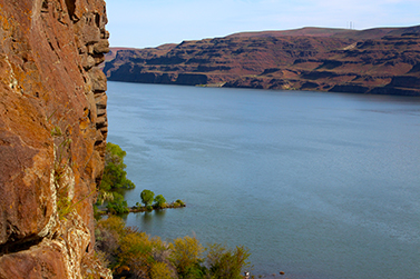 View of Columbia River cliffs and water near Vantage, WA